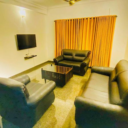Beersheba Three Bed Room A/C Apartments Thiruvananthapuram Exteriör bild