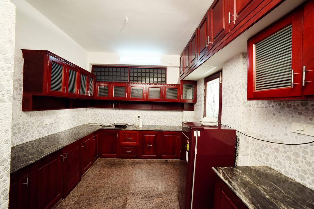 Beersheba Three Bed Room A/C Apartments Thiruvananthapuram Exteriör bild