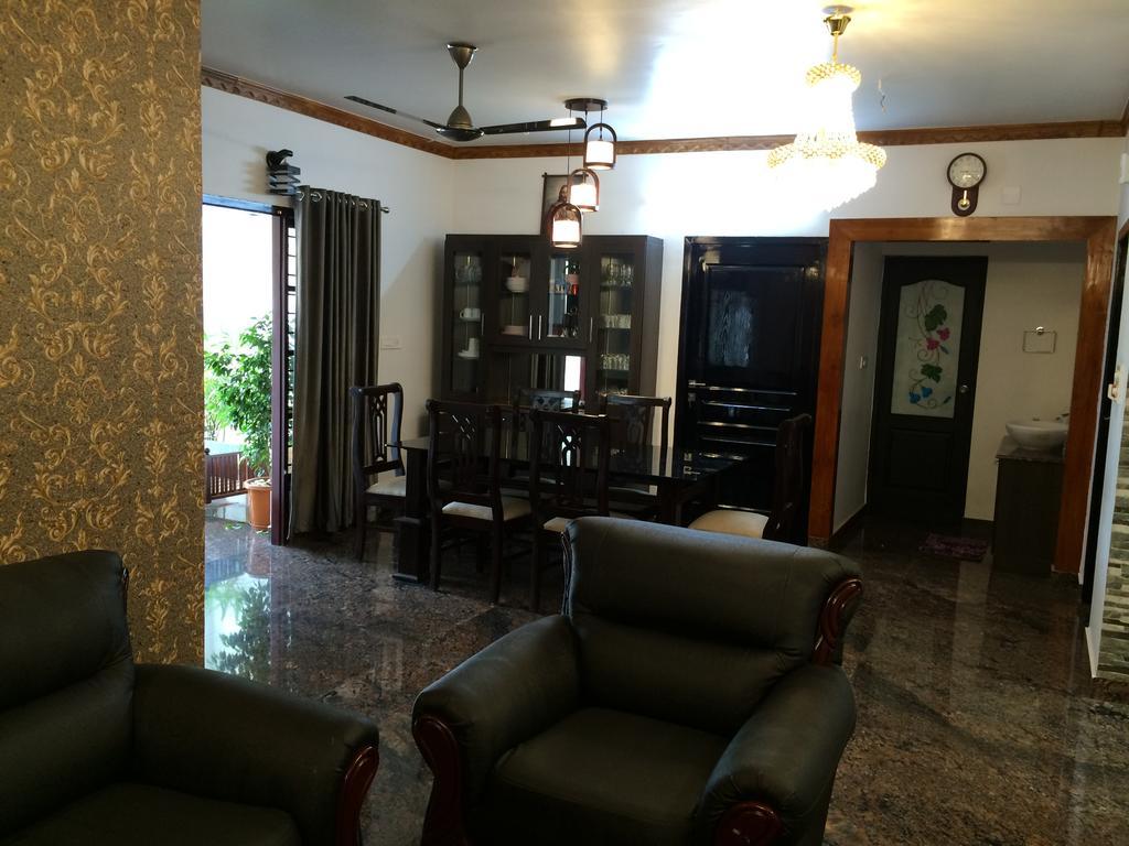 Beersheba Three Bed Room A/C Apartments Thiruvananthapuram Exteriör bild