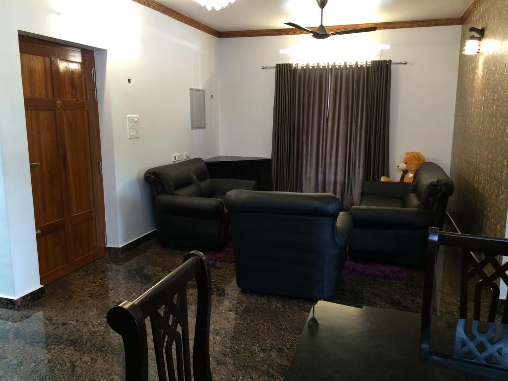 Beersheba Three Bed Room A/C Apartments Thiruvananthapuram Exteriör bild