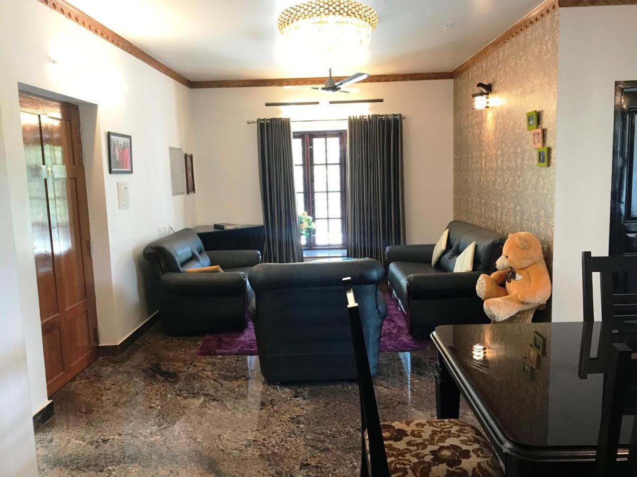 Beersheba Three Bed Room A/C Apartments Thiruvananthapuram Exteriör bild
