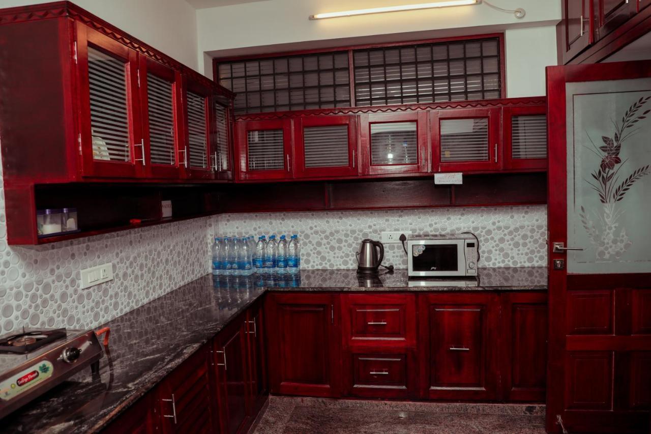 Beersheba Three Bed Room A/C Apartments Thiruvananthapuram Exteriör bild