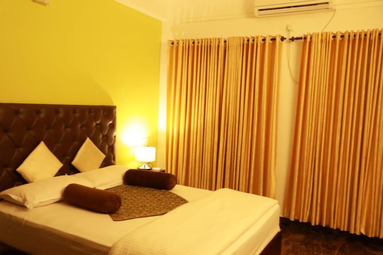 Beersheba Three Bed Room A/C Apartments Thiruvananthapuram Exteriör bild